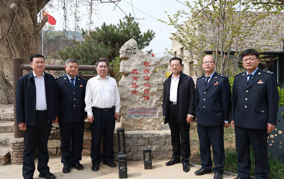 东风花柳逐时新 税宣春风暖民心 